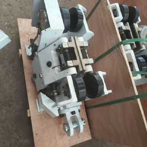 单轨吊超速保护小车